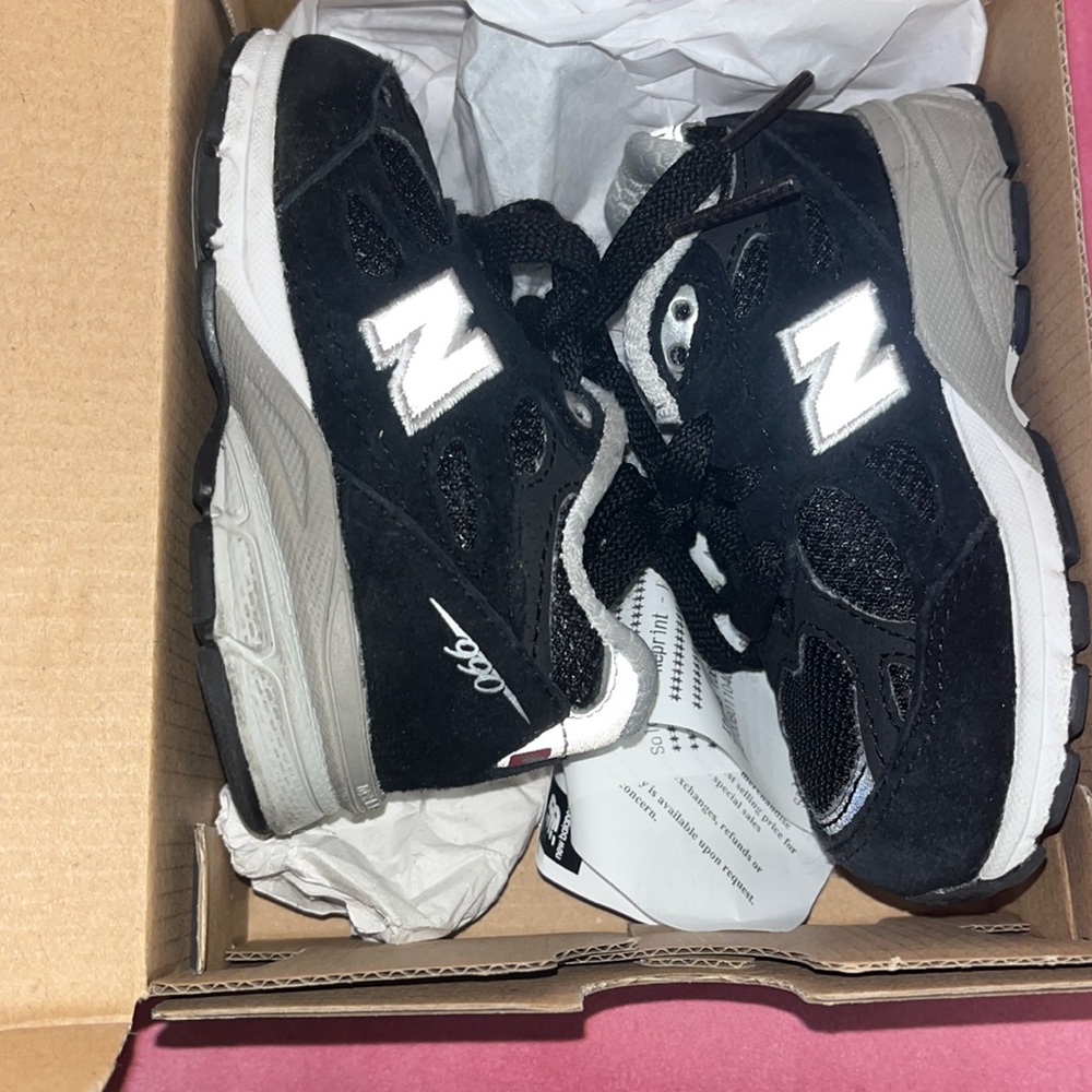 Child new balance sneakers